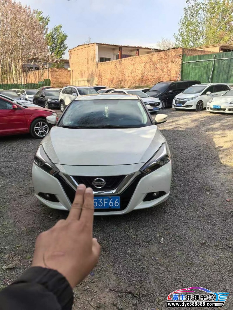 16年日产蓝鸟轿车抵押车出售