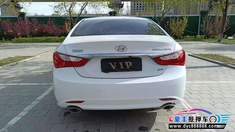 15年现代索纳塔八轿车抵押车出售