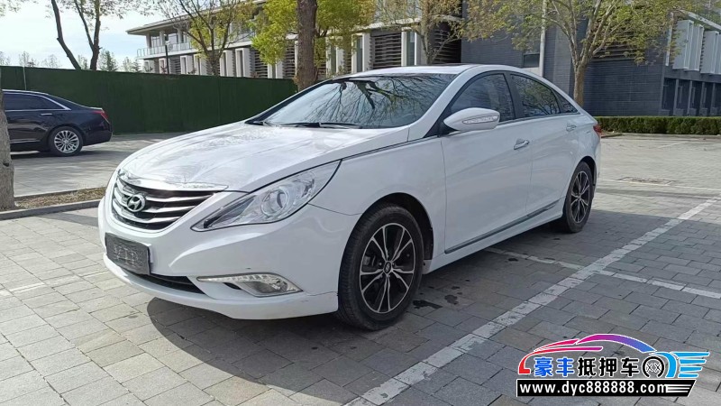 15年现代索纳塔八轿车抵押车出售
