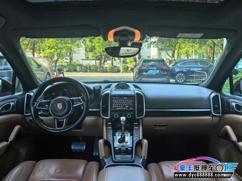 15年保时捷卡宴轿车抵押车出售