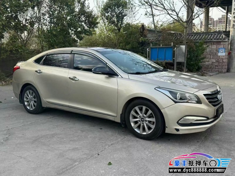 16年现代名图轿车抵押车出售