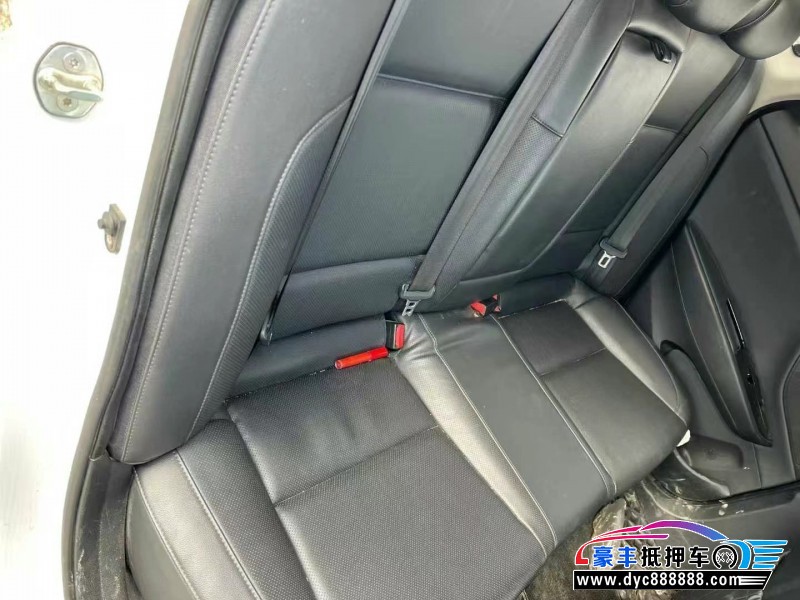 15年现代名图轿车抵押车出售