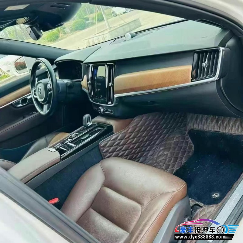 21年沃尔沃S90轿车抵押车出售