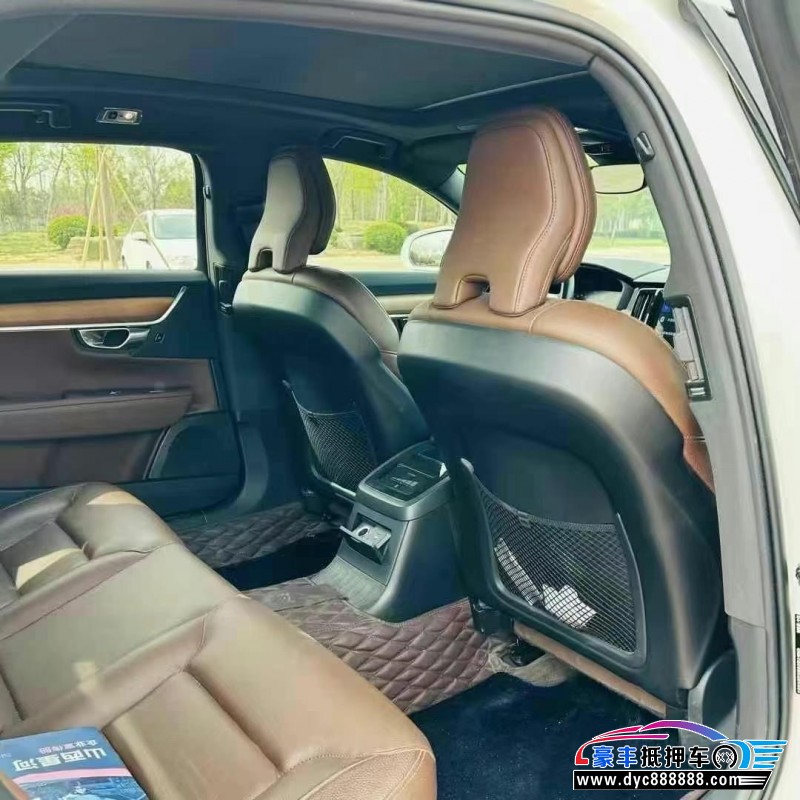 21年沃尔沃S90轿车抵押车出售