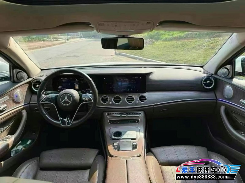 21年奔驰E轿车抵押车出售