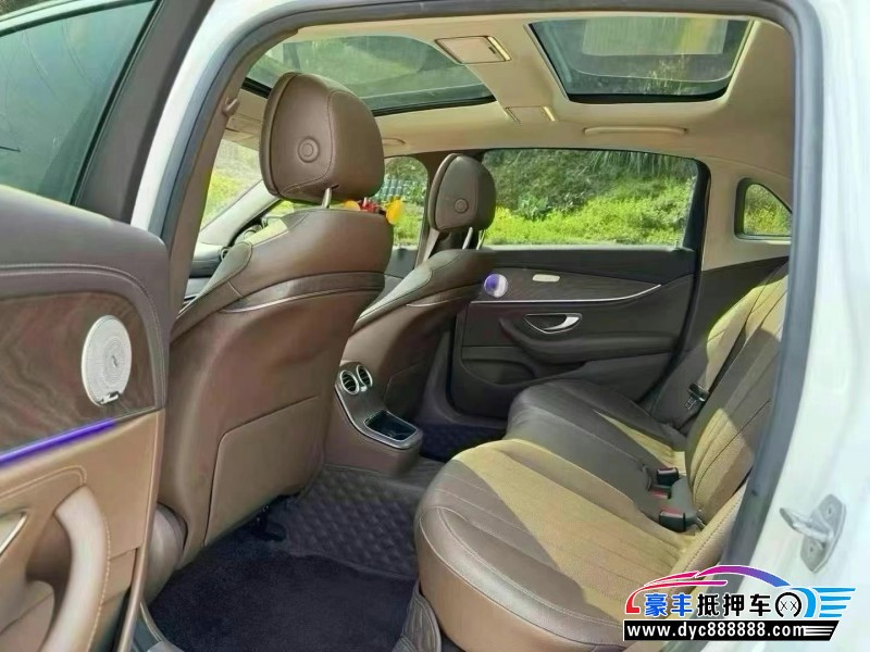 21年奔驰E轿车抵押车出售