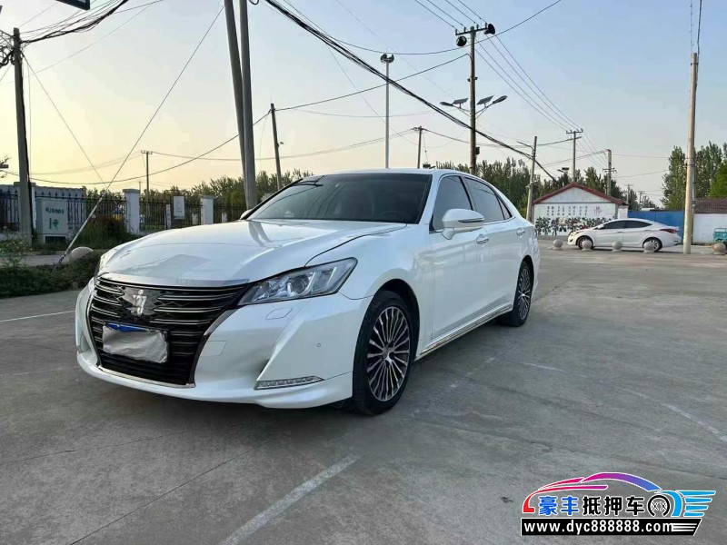 18年丰田皇冠轿车抵押车出售