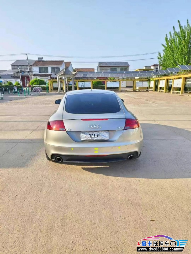 14年奥迪TT轿车抵押车出售