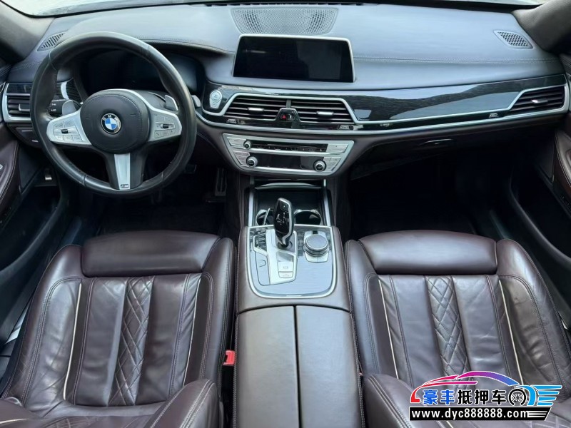 19年宝马7系轿车抵押车出售