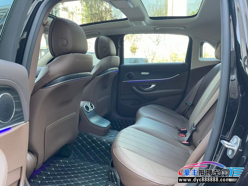 22年奔驰E轿车抵押车出售