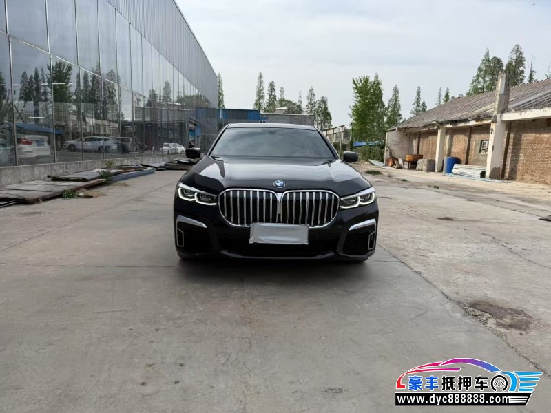 18年宝马7系轿车抵押车出售