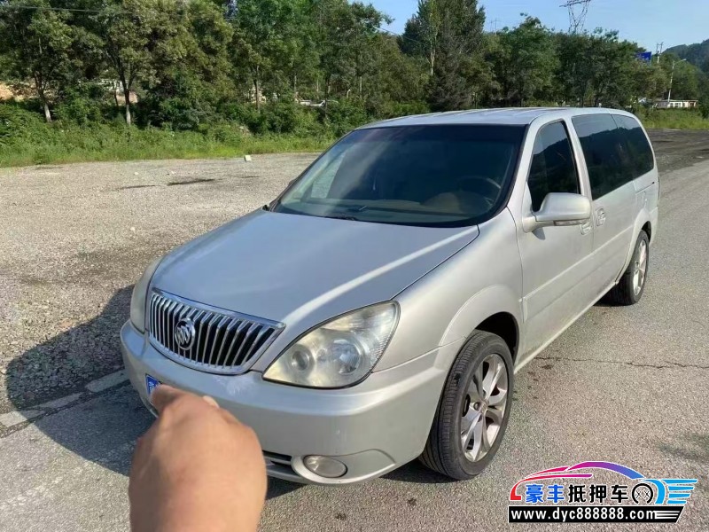 16年别克GL8轿车抵押车出售