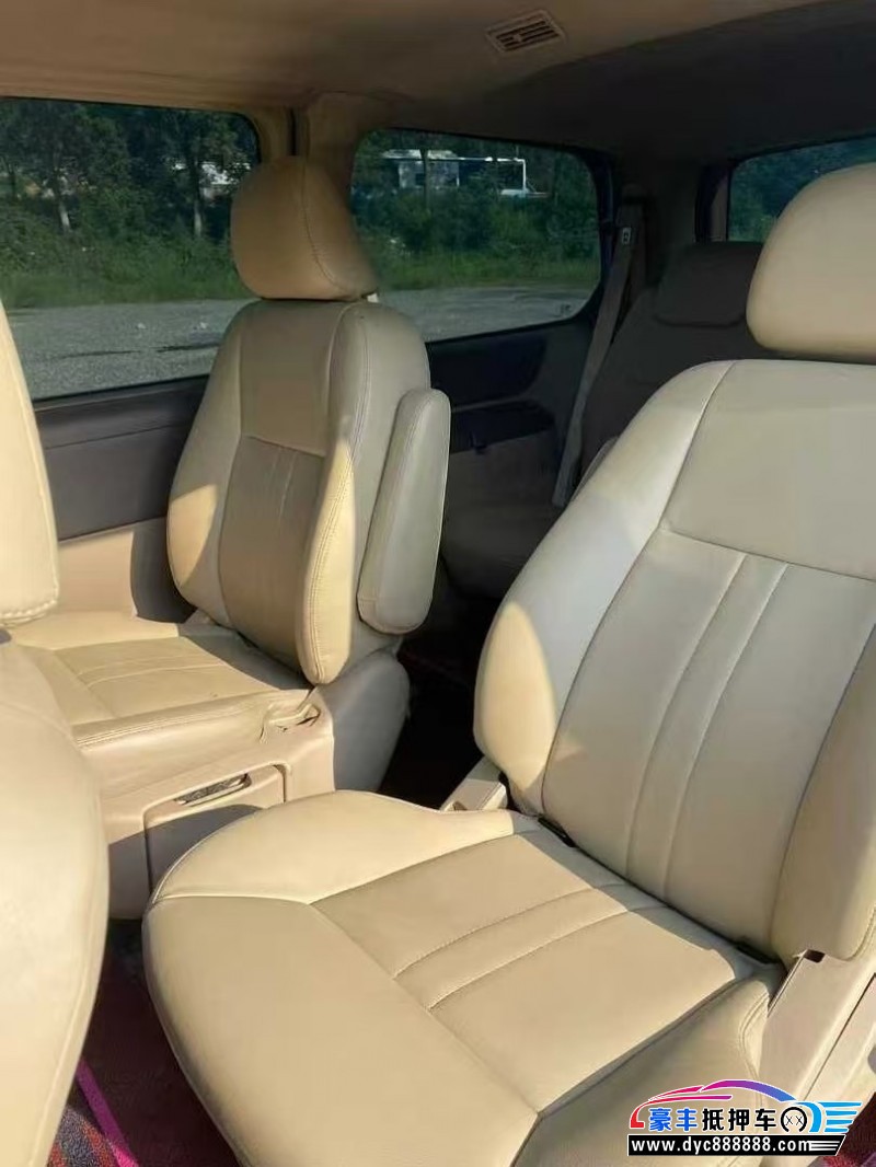 16年别克GL8轿车抵押车出售