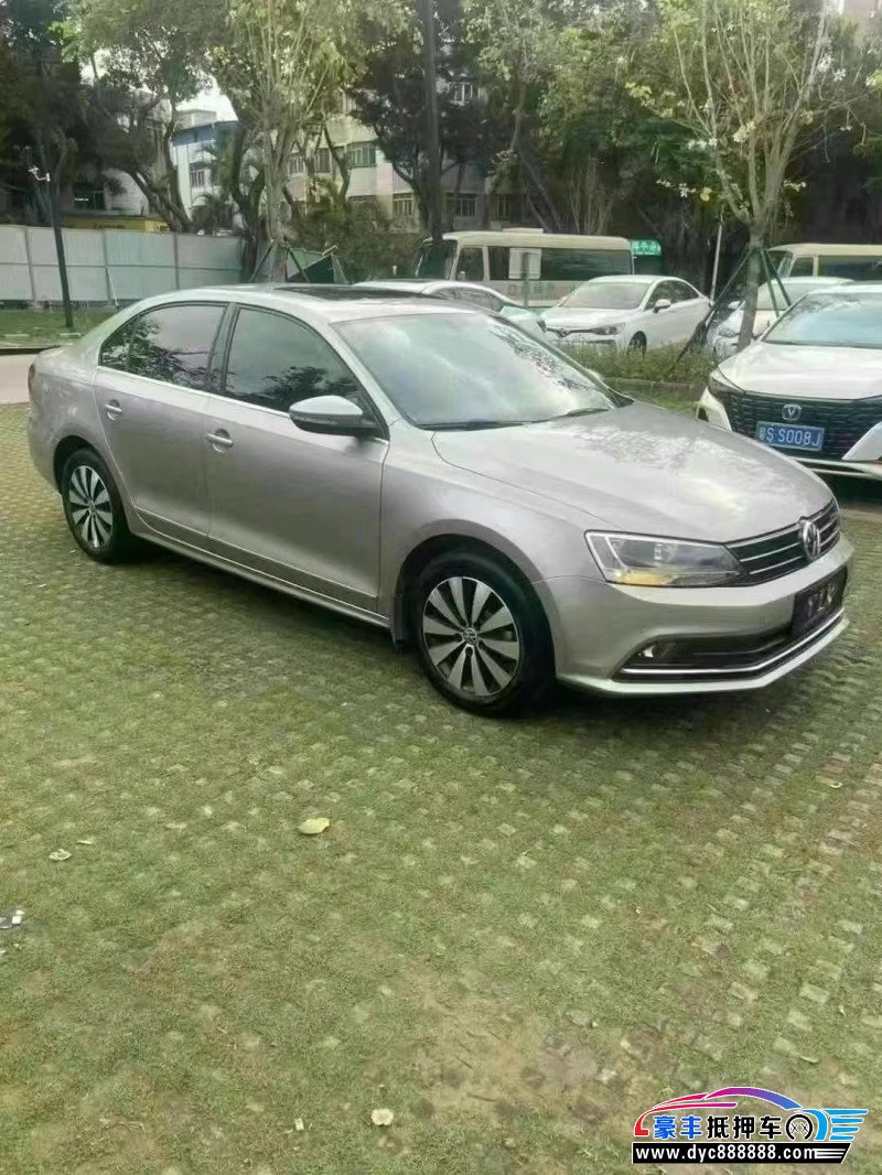 19年大众速腾轿车抵押车出售