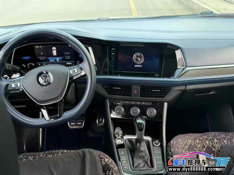 21年大众速腾轿车抵押车出售