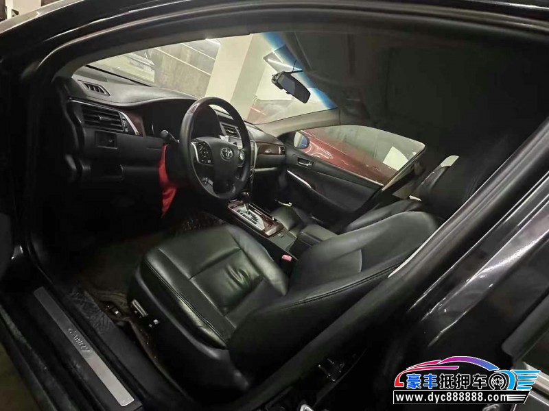 15年丰田凯美瑞轿车抵押车出售