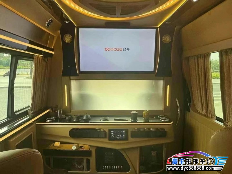 16年奔驰斯宾特轿车抵押车出售