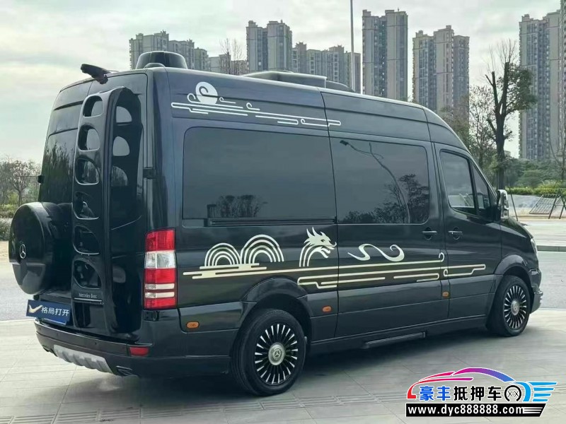 16年奔驰斯宾特轿车抵押车出售