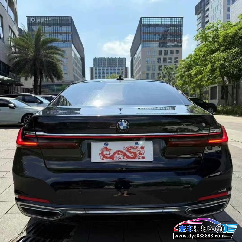 22年宝马7系轿车抵押车出售