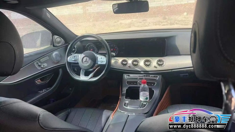 19年奔驰E轿车抵押车出售