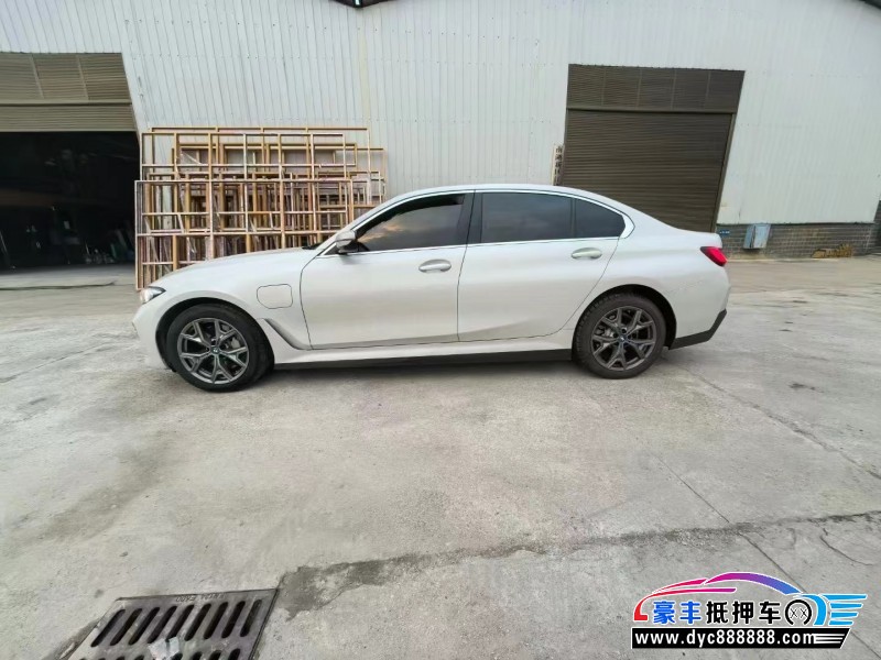 23年宝马i3轿车抵押车出售