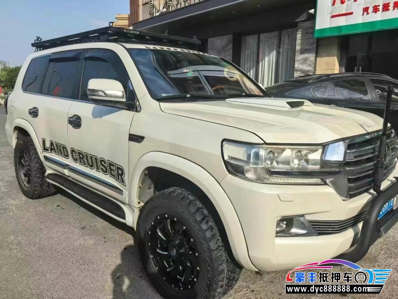 15年丰田兰德酷路泽（陆巡）轿车抵押车出售