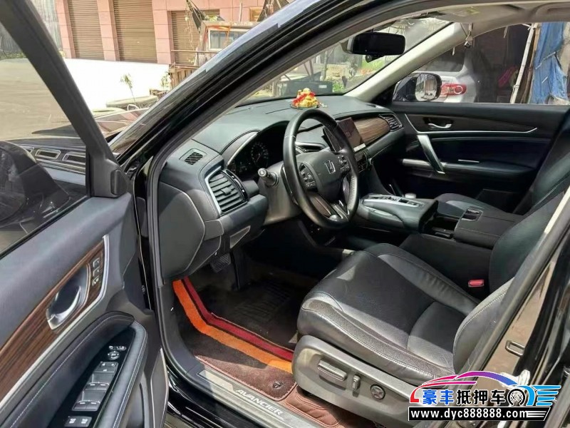 19年本田冠道轿车抵押车出售