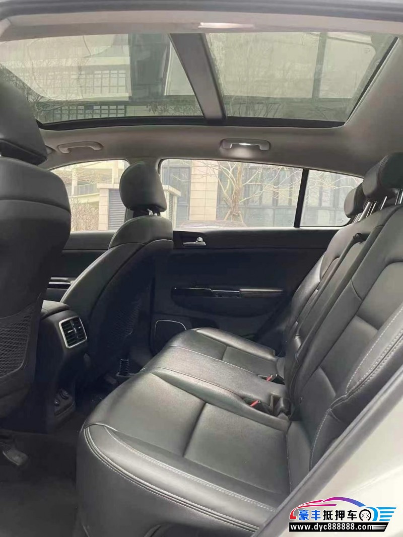 18年起亚KX5轿车抵押车出售