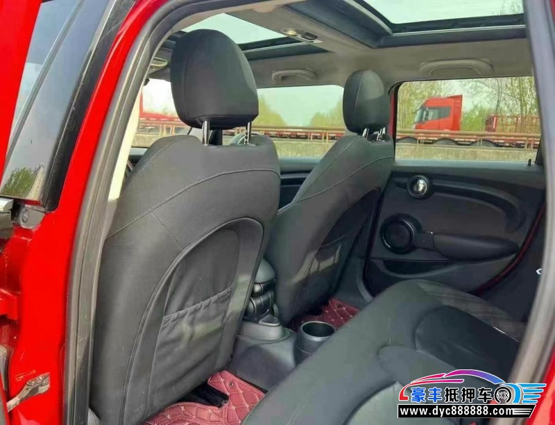 18年宝马MINI轿车抵押车出售