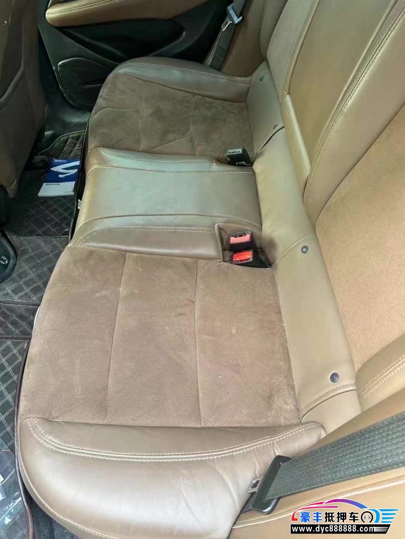 22年别克君威轿车抵押车出售