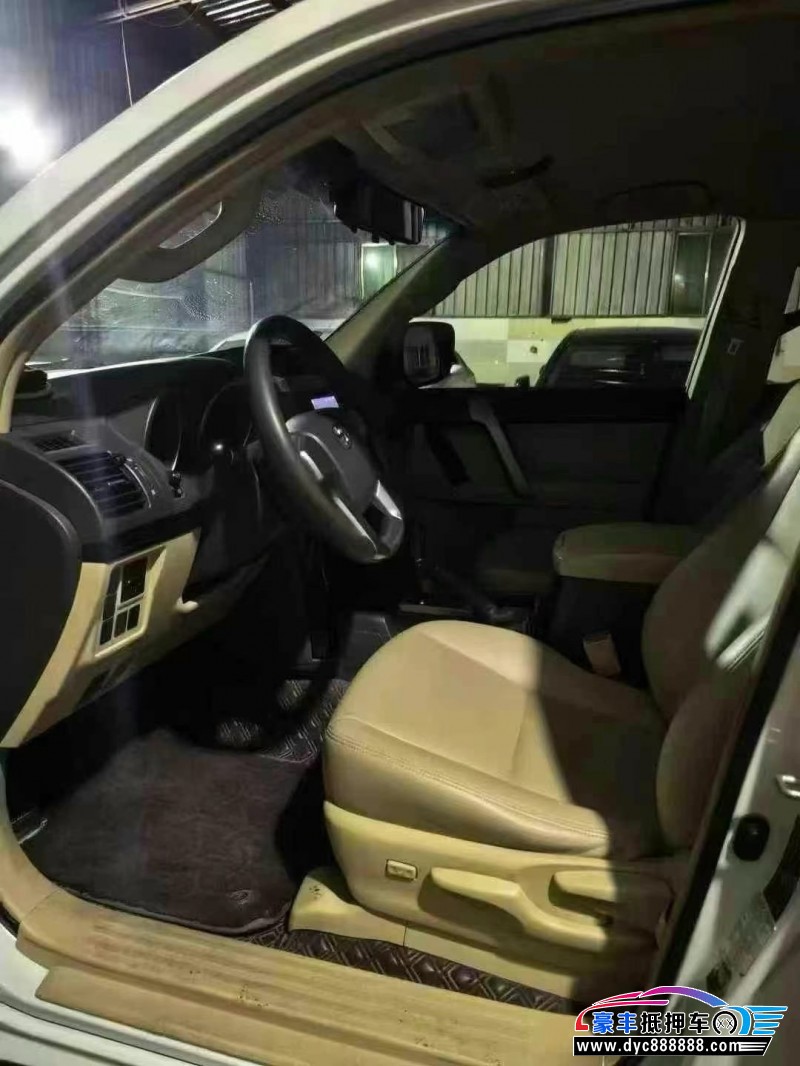 18年丰田普拉多（霸道）轿车抵押车出售