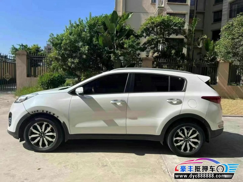 16年起亚KX5轿车抵押车出售