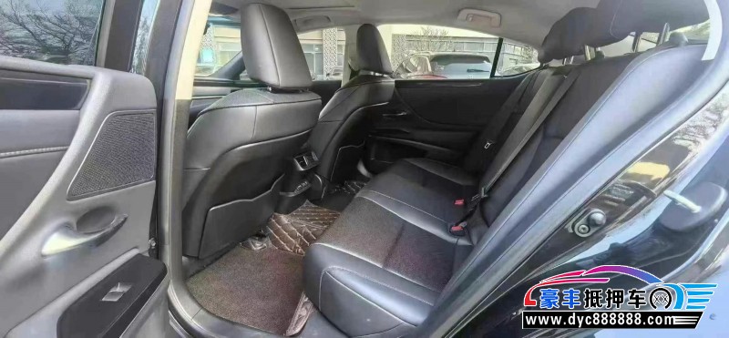 21年雷克萨斯ES轿车抵押车出售