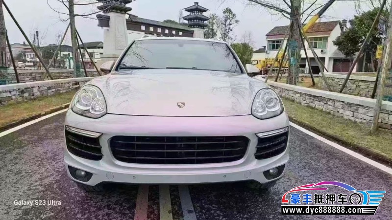15年保时捷卡宴轿车抵押车出售