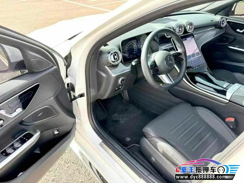 23年奔驰C轿车抵押车出售