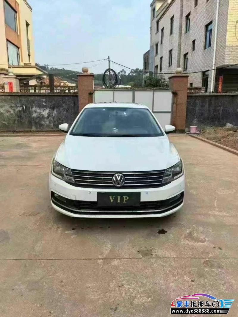 15年大众朗逸轿车抵押车出售