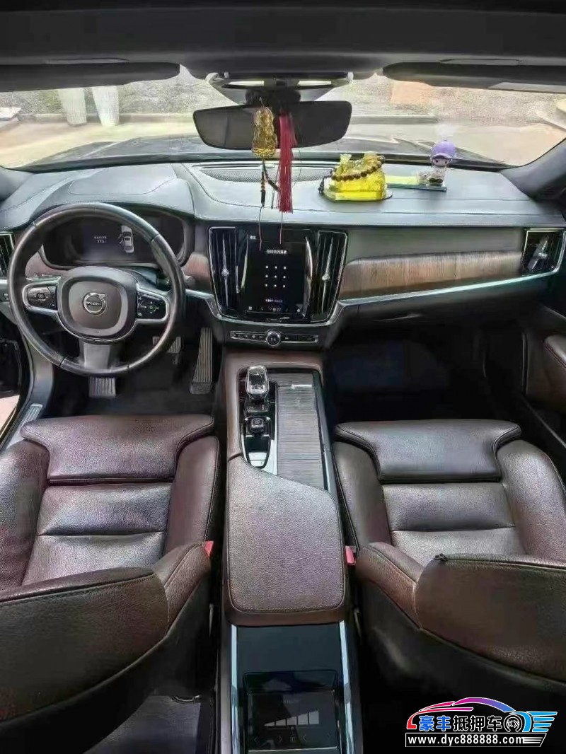 22年沃尔沃S90轿车抵押车出售