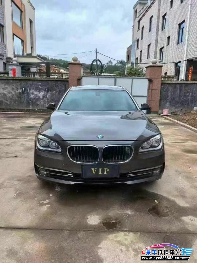 16年宝马7系轿车抵押车出售