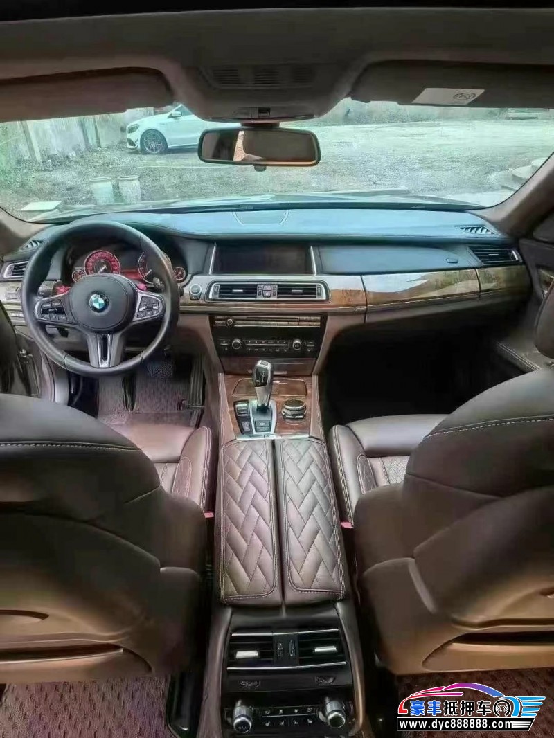 16年宝马7系轿车抵押车出售