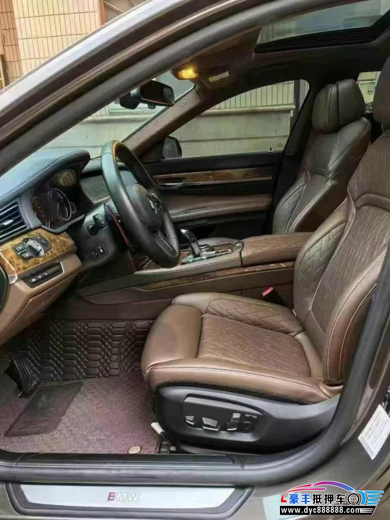 16年宝马7系轿车抵押车出售