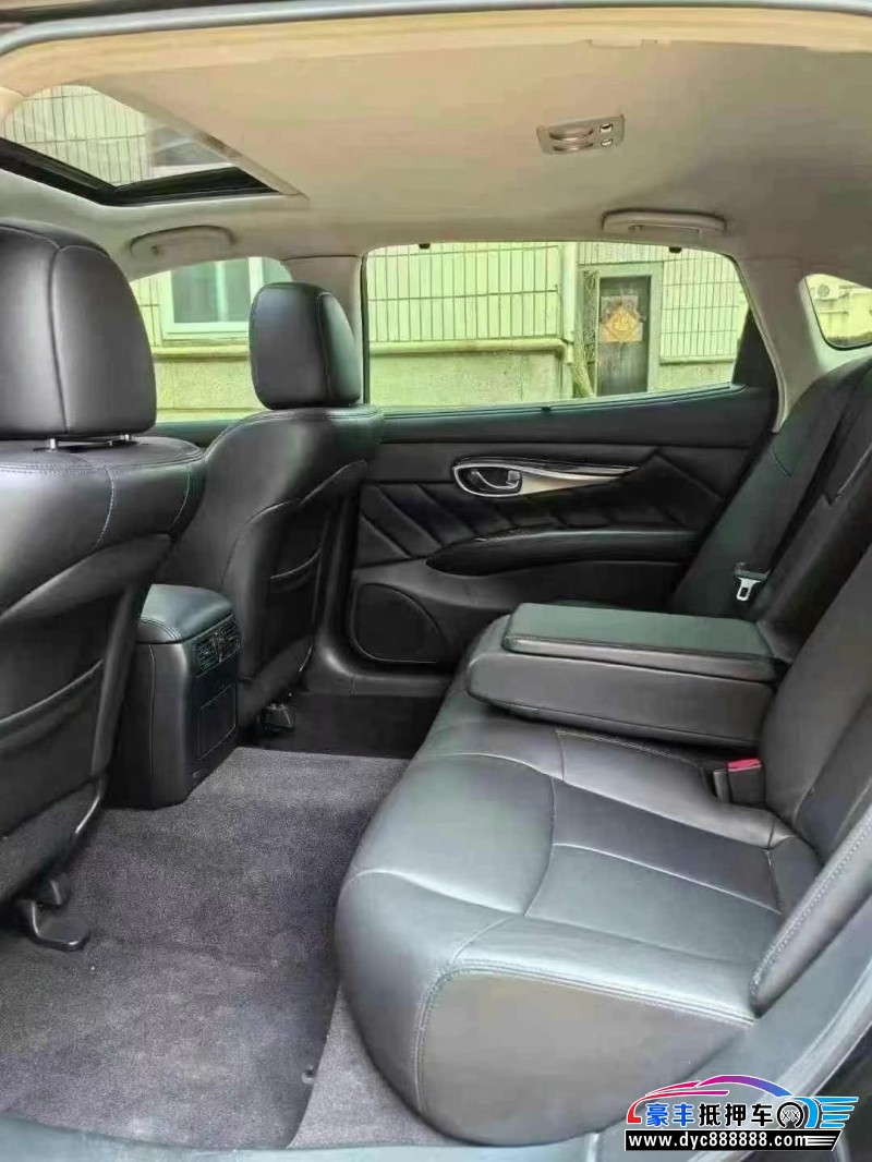 18年英菲尼迪Q70轿车抵押车出售