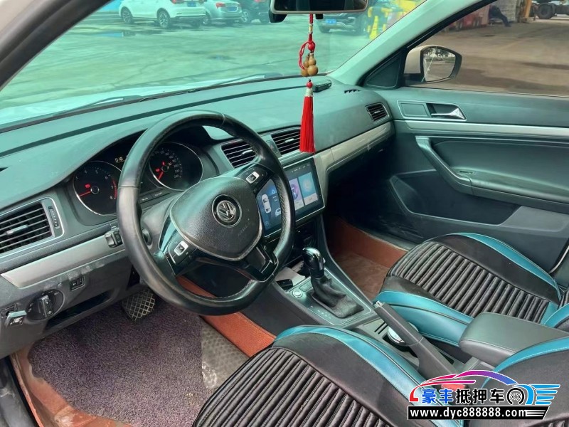 18年大众朗逸轿车抵押车出售