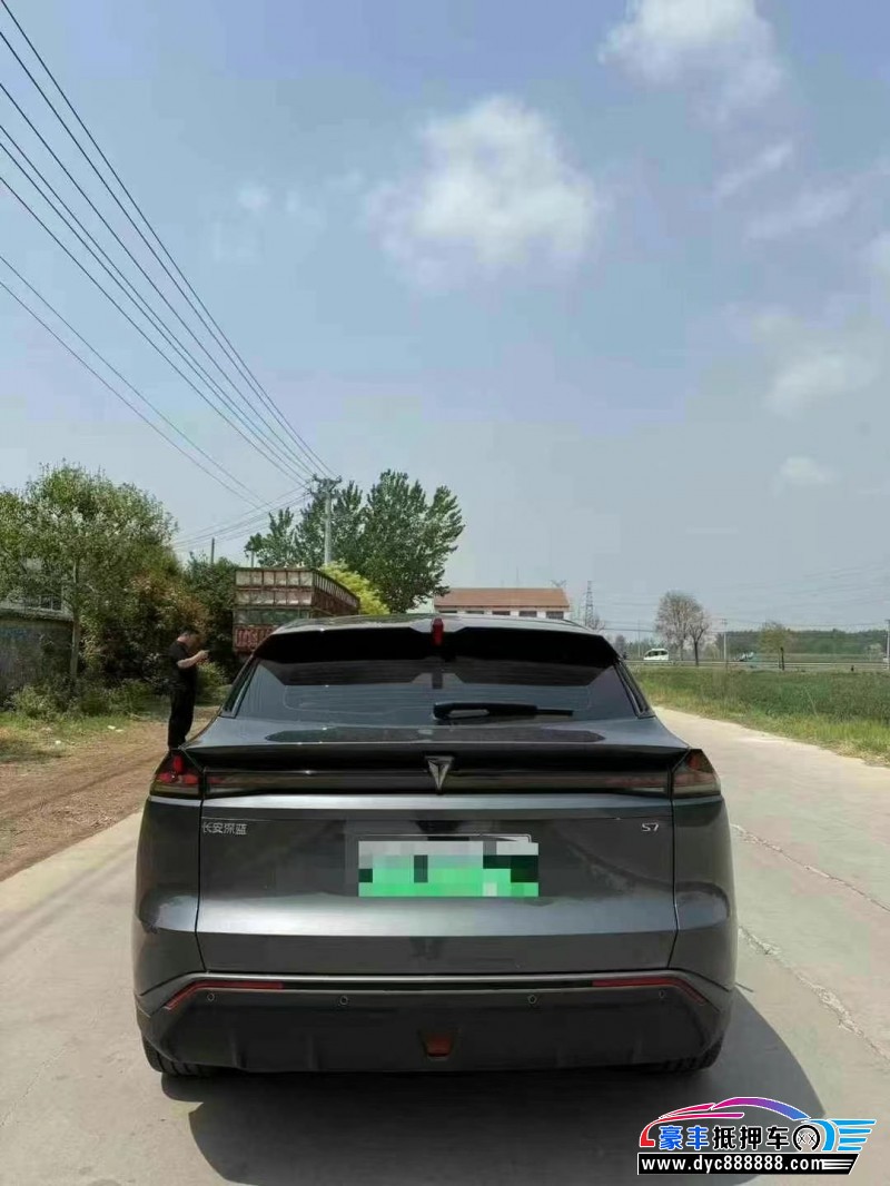 24年长安深蓝S7轿车抵押车出售