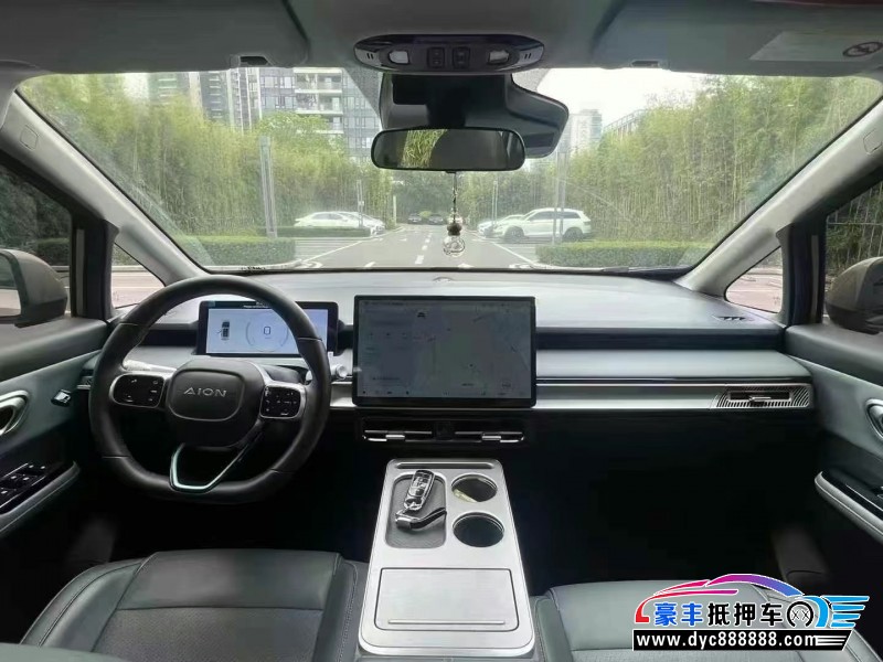 23年埃安Y70轿车抵押车出售