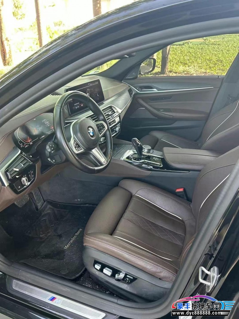 21年宝马5系轿车抵押车出售