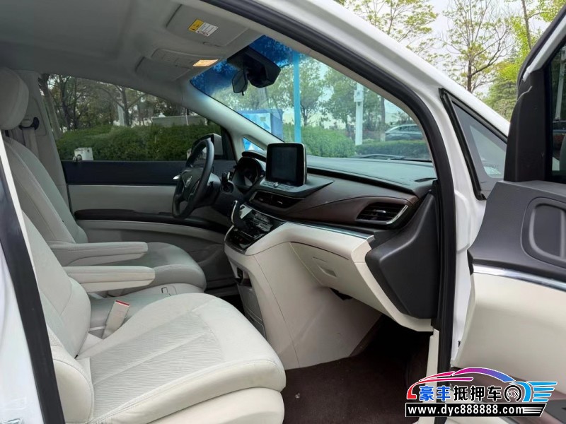 24年别克GL8轿车抵押车出售