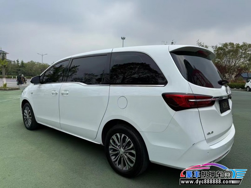 24年别克GL8轿车抵押车出售