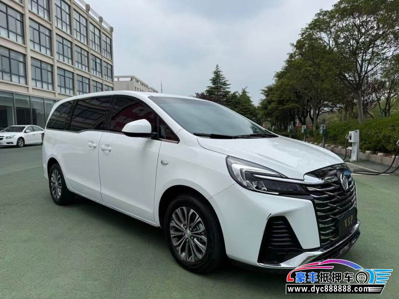 24年别克GL8轿车抵押车出售