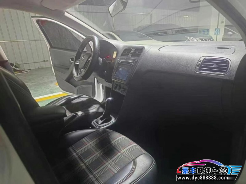 17年大众polo轿车抵押车出售