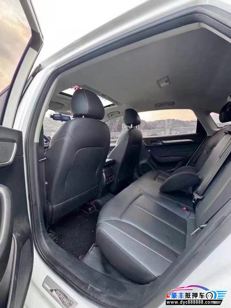 22年荣威i6轿车抵押车出售